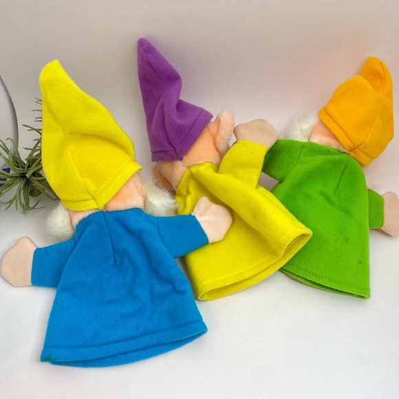 Adorable Set Of 3 Vintage Walt Disney’s “Snow White & The Seven Dwarves” Puppets - Picture 4 of 6